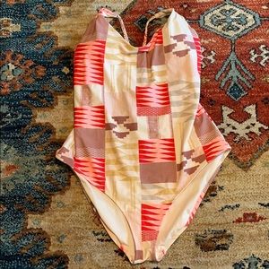 Women’s bathing suit